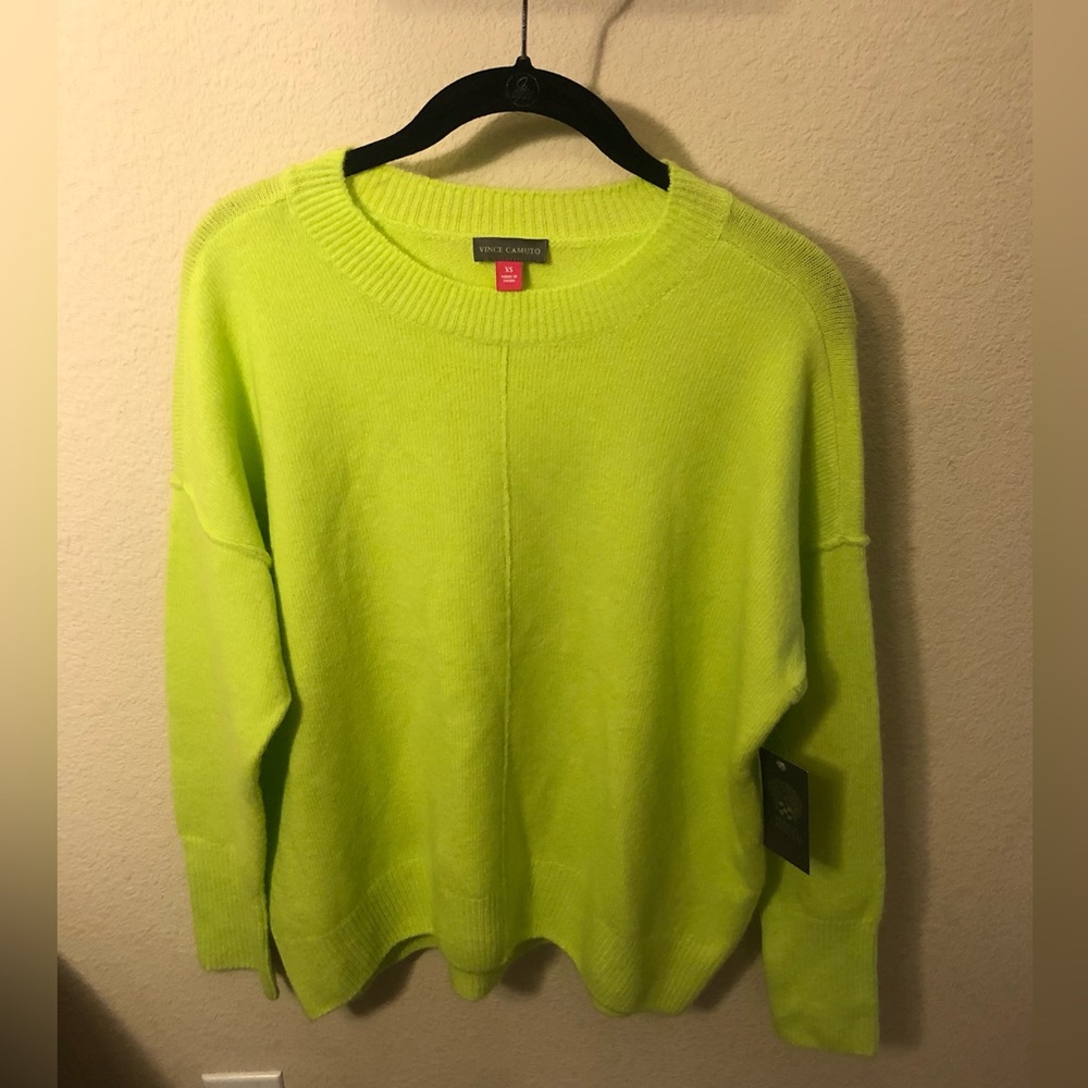 NWT Vince Camuto sweater